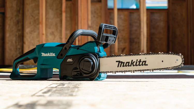 免费Makita 18V X2 LXT无绳10英寸. 链锯