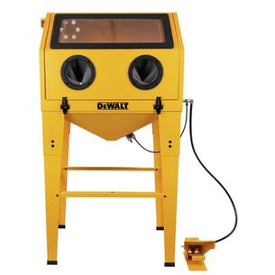 AIR TOOLS | Dewalt 20 CFM @ 90 PSI Max Pressure 125 PSI Abrasive Blast Cabinet