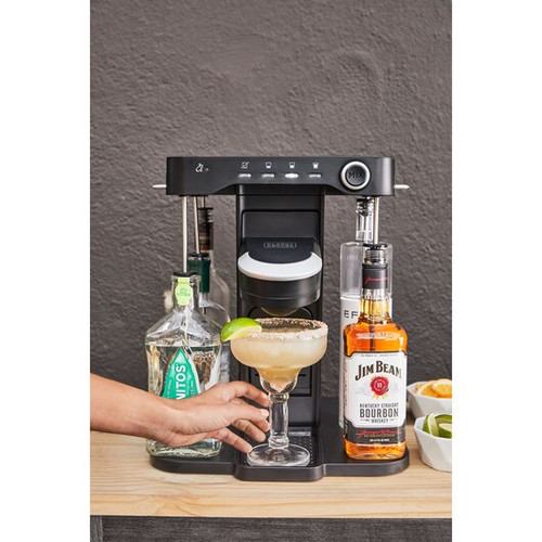 Pod-based cocktail maker Bev by Black and Decker is like Nespresso