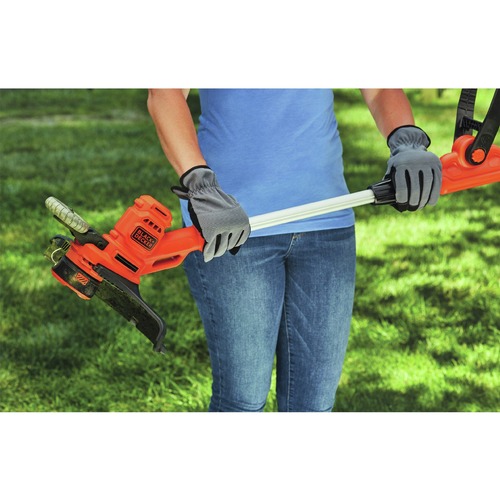 BLACK+DECKER 7.5 AMP Corded Electric 2-in-1 String Trimmer & Lawn Edger  GH3000